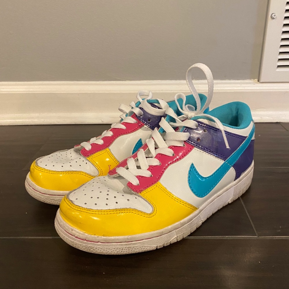 NIKE 2009 Dunk Low Patent Rainbow Sneakers